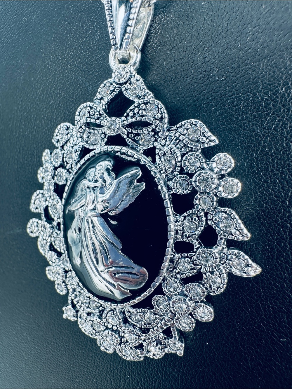 JTV Guardian Angel Necklace Black Enamel Pendant Silver Tone Rhinestones Titanic - Picture 4 of 10